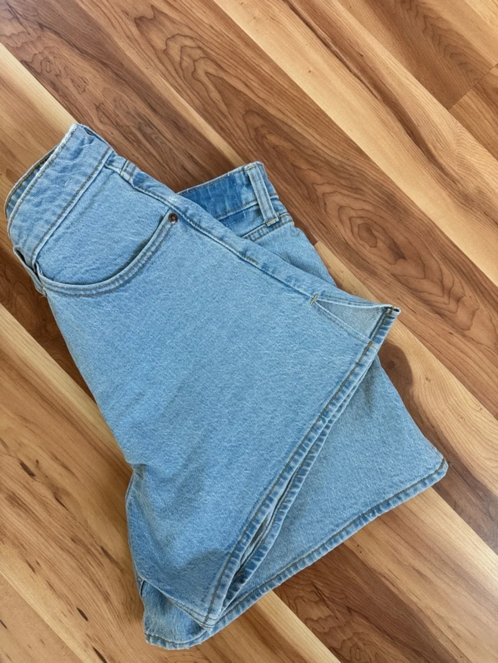 Abercrombie & Fitch Light Blue Denim Jean Shorts - Picture 4 of 5